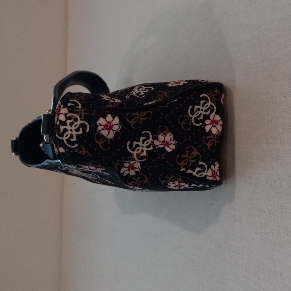 Handbag - Picture 3 of 14